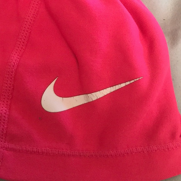 Kids pink Nike pro shorts! - Picture 2 of 4